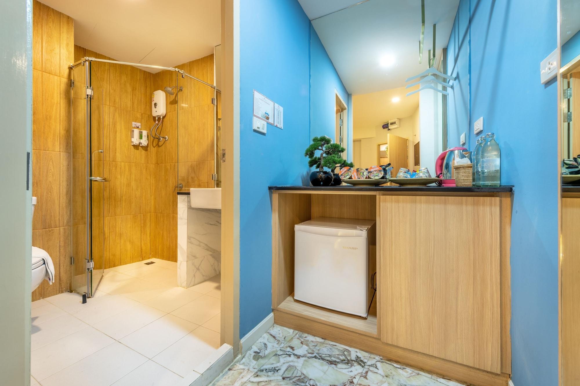 Tori Prestige Bangkok Hotel Екстериор снимка