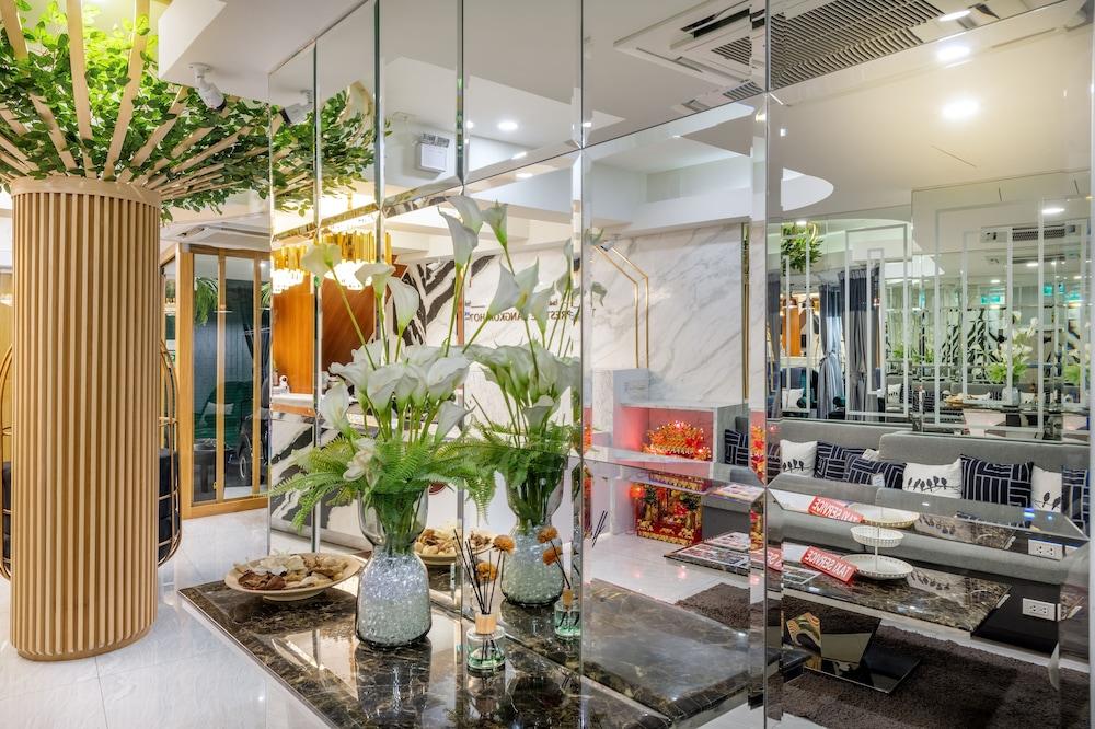 Tori Prestige Bangkok Hotel Екстериор снимка